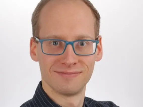 Filip Rozpedek Headshot